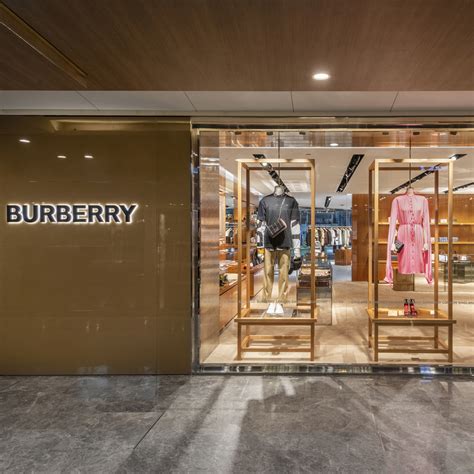 shop burberry paragon|Burberry paragon singapore.